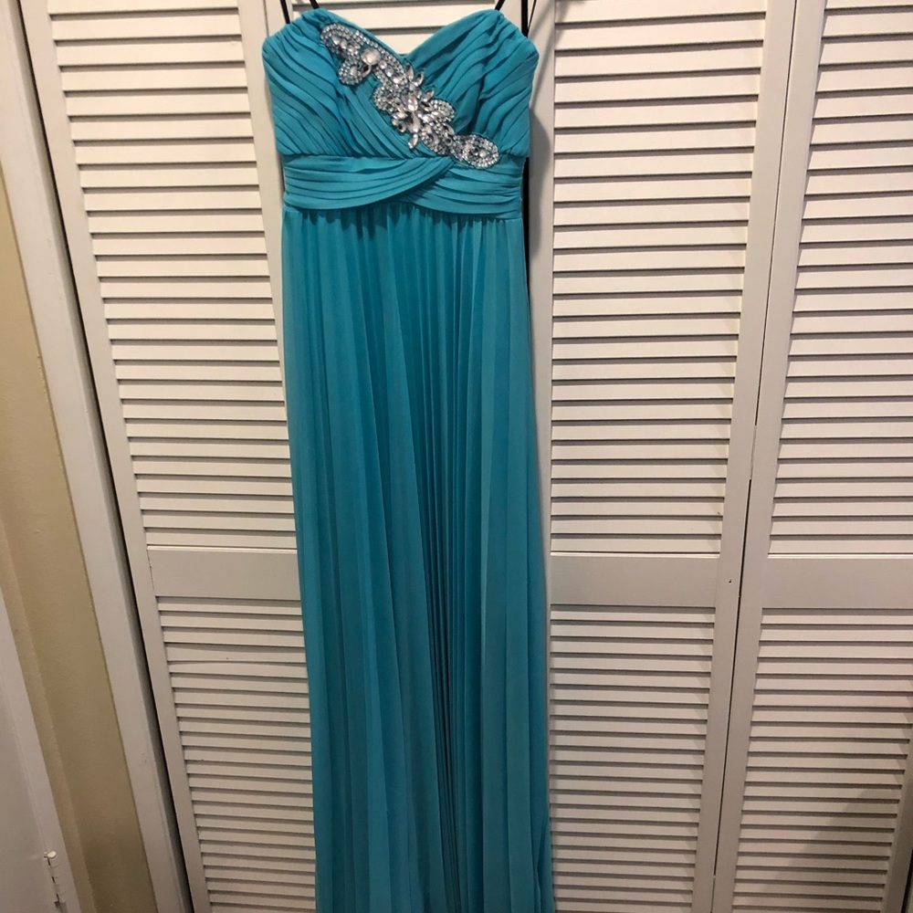 Strapless blue cocktail dress